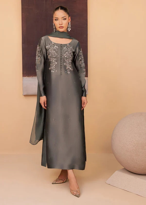 Nida angrakha kurta for Nikkah and festive wear by Uzman Yasen