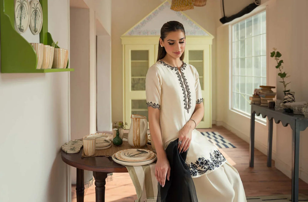 Raya formal farshi shalwar detail view by Uzman Yasen